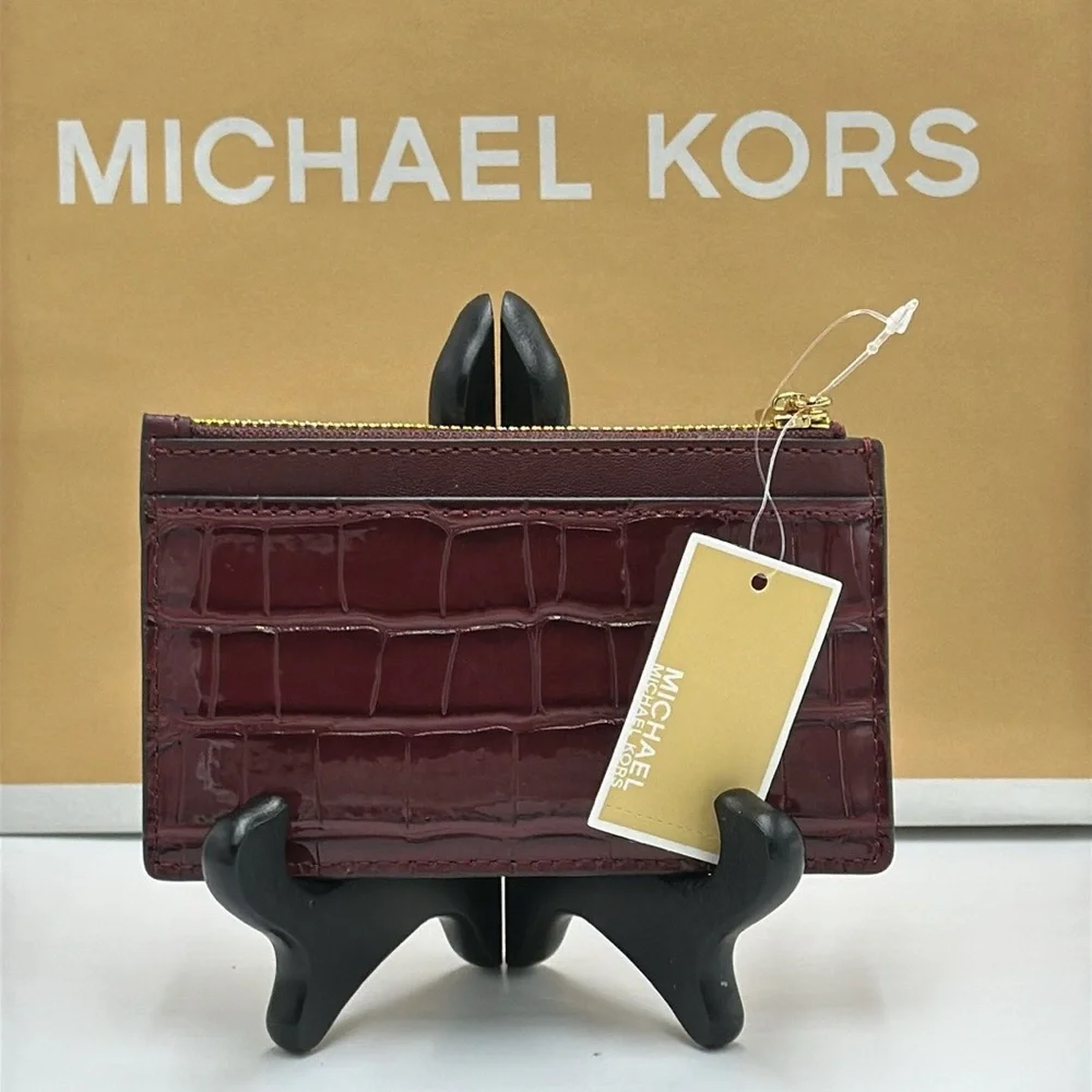 MICHAEL KORS JET SET TRAVEL MEDIUM TZ CARD CASE IN OXBLOOD